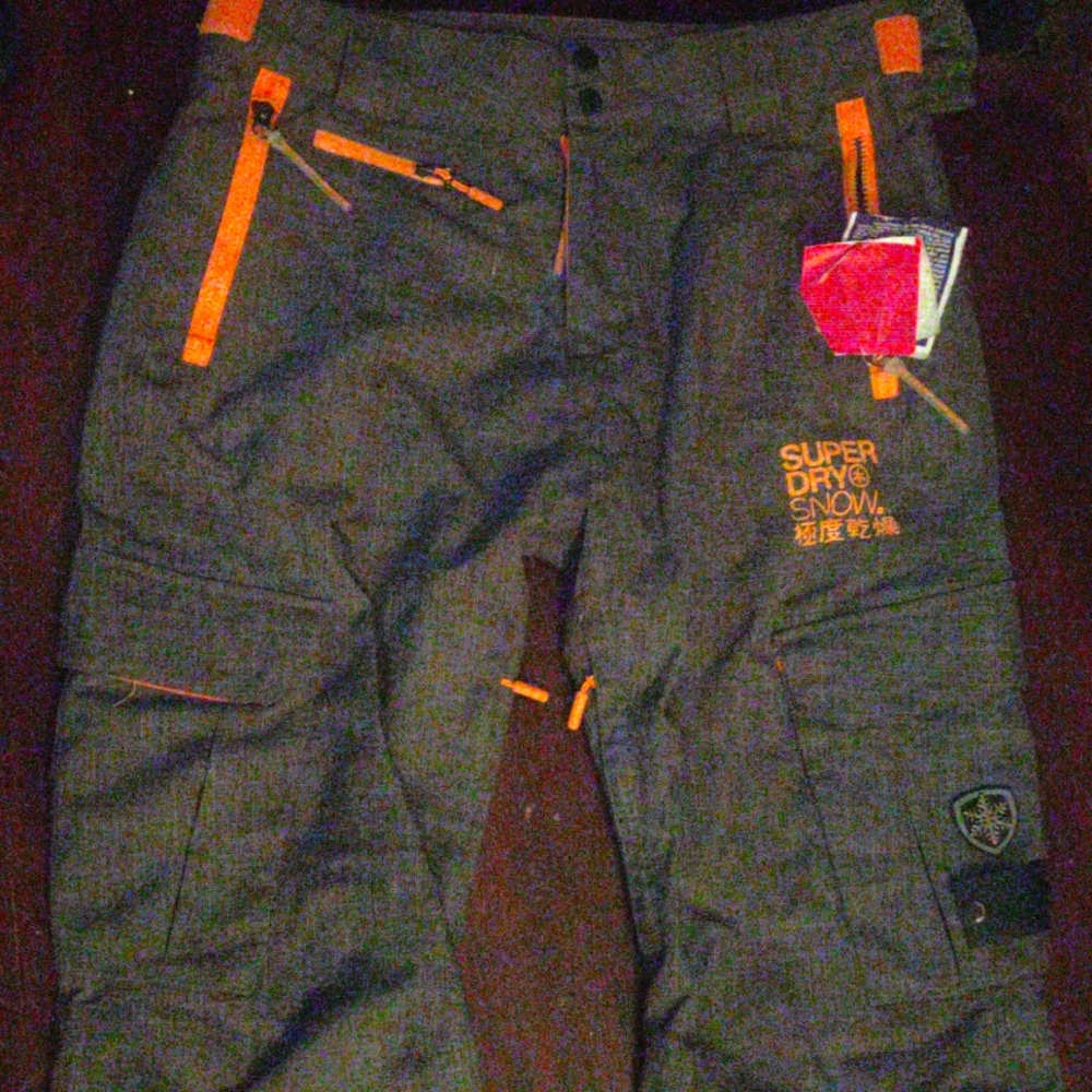 Snowboarding pants